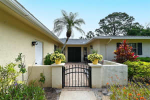 7113 FAIRWAY BEND CIRCLE, SARASOTA, FL 34243 Sold 04/16/25