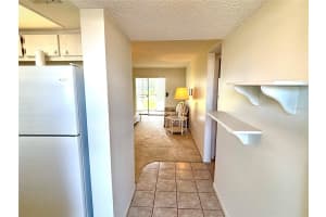 102 46TH AVENUE TERRACE, BRADENTON, FL 34207 Sold 02/07/25