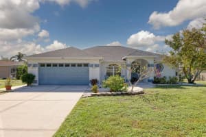 806 MCARTHUR AVENUE, SARASOTA, FL 34243 Sold 04/24/25