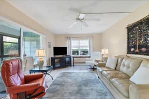 2724 CLUBHOUSE DRIVE, SARASOTA, FL 34232 Sold 03/21/25