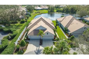 7038 FOUR SEASONS CIRCLE, LAKEWOOD RANCH, FL 34202 Sold 03/06/25