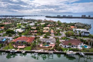 526 SPOONBILL DRIVE, SARASOTA, FL 34236 Sold 01/30/25
