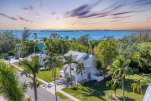 602 84TH STREET, BRADENTON, FL 34209 Sold 04/22/25