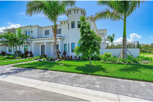 6015 WHITE MANGROVE LANE, BRADENTON, FL 34210 Sold 11/26/24