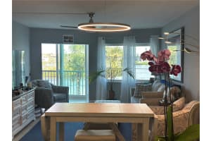 1350 PORTOFINO DRIVE, SARASOTA, FL 34242 Sold 02/21/25
