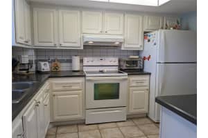 3935 LAKE BAYSHORE DRIVE, BRADENTON, FL 34205 Sold 07/25/25