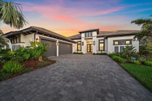 9018 LUNA LANE, SARASOTA, FL 34241 Sold 12/27/24