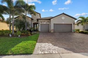 7640 VIOLA LOOP, BRADENTON, FL 34202 Sold 02/25/25