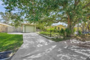 214 PATTERSON AVENUE, OSPREY, FL 34229 Sold 04/24/25