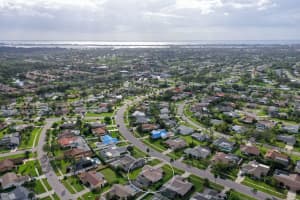 3652 KINGSTON BOULEVARD, SARASOTA, FL 34238 Sold 01/31/25