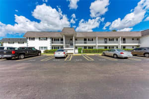 305 47TH AVENUE DRIVE, BRADENTON, FL 34207 Sold 01/16/25