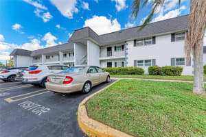 305 47TH AVENUE DRIVE, BRADENTON, FL 34207 Sold 01/16/25
