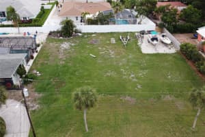 SOUTHPOINTE DR, SARASOTA, FL 34231 - MLS#MFRA4629309