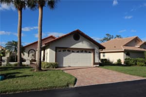 198 CARRIAGE HOUSE LANE, NOKOMIS, FL 34275 Sold 02/13/25