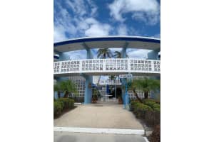 475 Benjamin Franklin Dr #202, SARASOTA