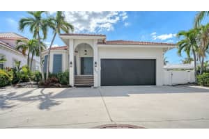 327 WASHINGTON DRIVE, SARASOTA, FL 34236 Sold 12/30/24