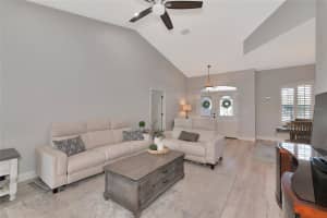 4072 GREEN TREE AVENUE, SARASOTA, FL 34233 Sold 02/28/25