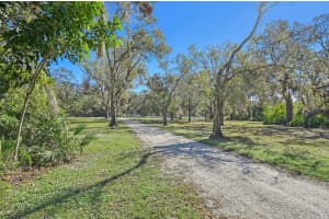 3914 62ND STREET, BRADENTON, FL 34208 Sold 01/22/25