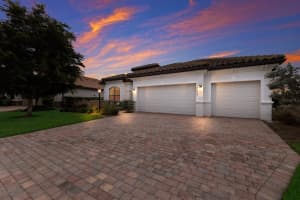 13627 AMERICAN PRAIRIE PLACE, LAKEWOOD RANCH, FL 34211 - MLS#MFRA4629588