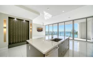 1155 GULFSTREAM AVENUE, SARASOTA, FL 34236 Sold 01/24/25