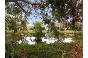 344 WHISPERING OAKS COURT, SARASOTA, FL 34232 Sold 02/28/25
