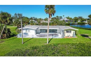 780 BAYVIEW DRIVE, NOKOMIS, FL 34275 Sold 01/15/25