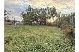 2727 VERONICA H ALLEN, SARASOTA, FL 34234 Sold 09/25/25
