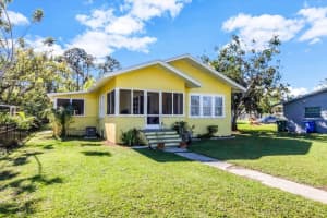 2324 2ND AVENUE, BRADENTON, FL 34208 Sold 01/03/25