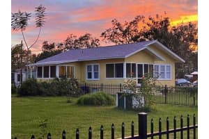 2324 2ND AVENUE, BRADENTON, FL 34208 Sold 01/03/25