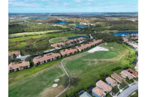 819 FAIRWAYCOVE LANE, BRADENTON, FL 34212 Sold 04/01/25