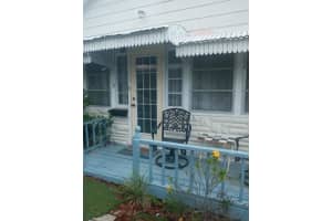 5 Palm Ave, BRADENTON