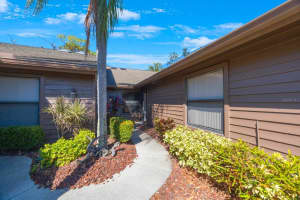 7104 SAINT ANDREWS LANE, SARASOTA, FL 34243 Sold 12/23/24