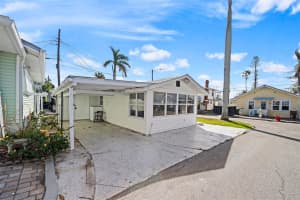 59 BRADEN CASTLE DRIVE, BRADENTON, FL 34208 Sold 01/02/25