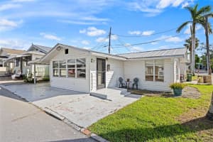 59 BRADEN CASTLE DRIVE, BRADENTON, FL 34208 Sold 01/02/25