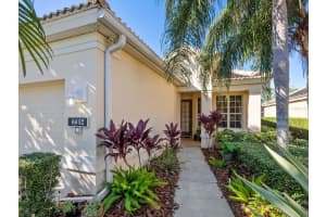 6642 TAILFEATHER WAY, BRADENTON, FL 34203 Sold 06/20/25