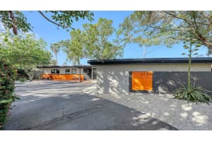 2724 EAST AVENUE, SARASOTA, FL 34239 Sold 02/03/25