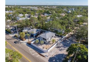 3511 CAMINO REAL, SARASOTA, FL 34239 - MLS#MFRA4629858