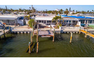 19 SEASIDE COURT, HOLMES BEACH, FL 34217 Sold 09/22/25