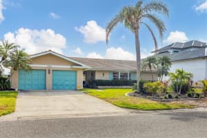 1750 SOUTHPOINTE DRIVE, SARASOTA, FL 34231 Sold 02/24/25