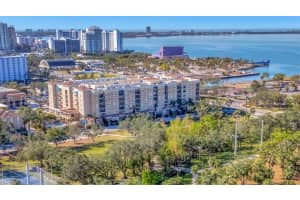 1064 TAMIAMI TRAIL, SARASOTA, FL 34236 Sold 01/22/25