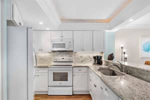 5924 MIDNIGHT PASS ROAD, SARASOTA, FL 34242 Sold 03/14/25