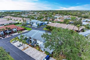 7118 27TH AVENUE PLAZA, BRADENTON, FL 34209 Sold 12/31/24