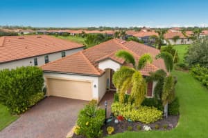 10233 LOCH LOMOND DRIVE, BRADENTON, FL 34211 Sold 02/28/25