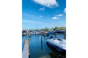 2205 69TH AVENUE, BRADENTON, FL 34207 Sold 06/18/25