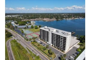 7100 SUNSHINE SKYWAY LANE, SAINT PETERSBURG, FL 33711 - MLS#MFRA4630144