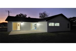 2469 COURTLAND BOULEVARD, DELTONA, FL 32738 Sold 05/09/25