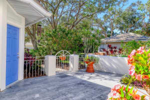 6307 WALTON HEATH PLACE, UNIVERSITY PARK, FL 34201 Sold 03/28/25
