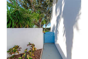 807 WATERSIDE LANE, BRADENTON, FL 34209 Sold 05/02/25