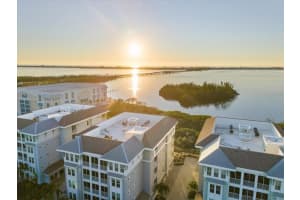 392 ARUBA CIRCLE, BRADENTON, FL 34209 Sold 05/20/25