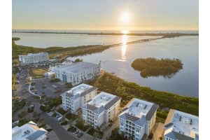 392 ARUBA CIRCLE, BRADENTON, FL 34209 Sold 05/20/25